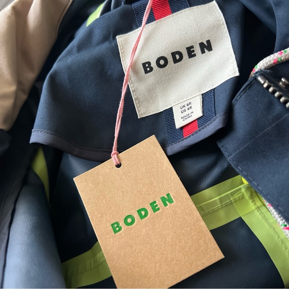 Boden Wells Navy Waterproof Hooded Coat 4 Reg - Picture 8 of 8
